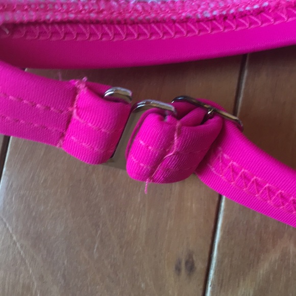 Venus hot pink bikini. - Picture 6 of 6